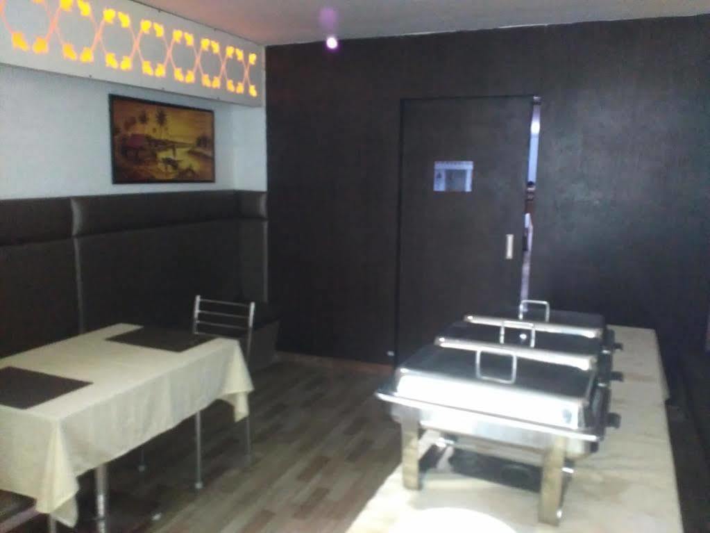 Fabhotel Keerthi'S Anupama - Nr Indira Gandhi Stadium Vijayawāda Exterior foto